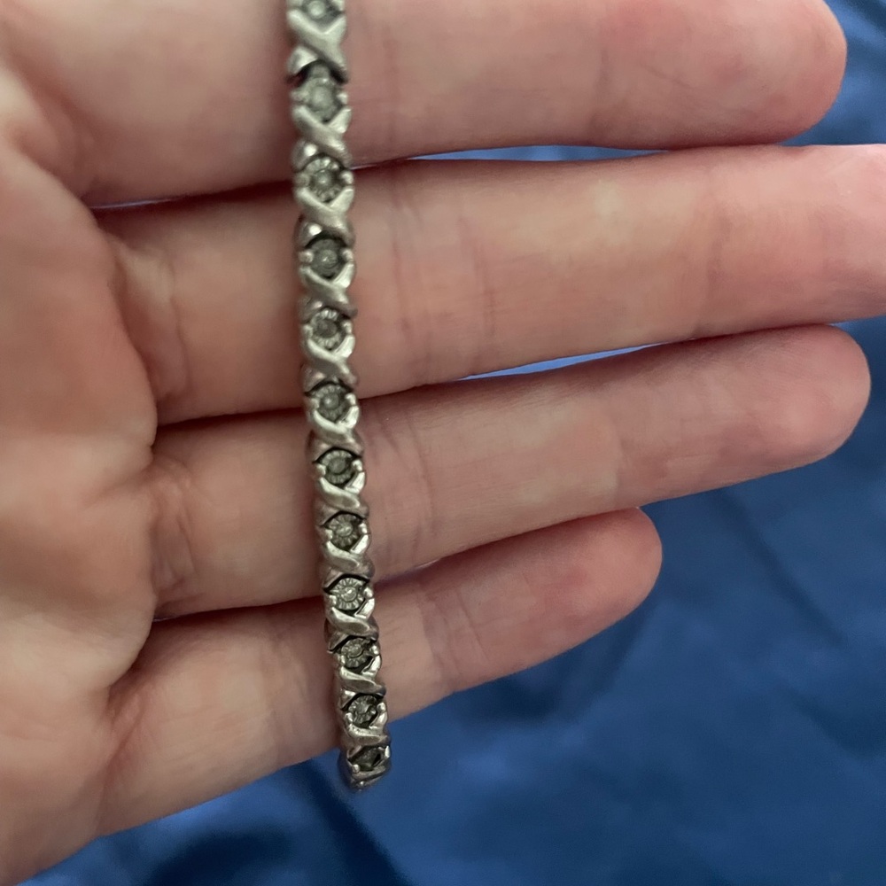 Diamond tennis bracelet - Picture 3 of 6